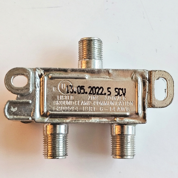 CommScope SV-2G 2-way Digital Cable Coaxial Splitter 5-1000mhz Comcast Xfinity - Picture 2 of 3
